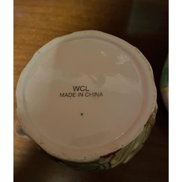 Vintage 1990s Autumn Leaves Ceramic Pitcher 6” Tall, Autumn, Fall, Decoration - Picture 4 of 4